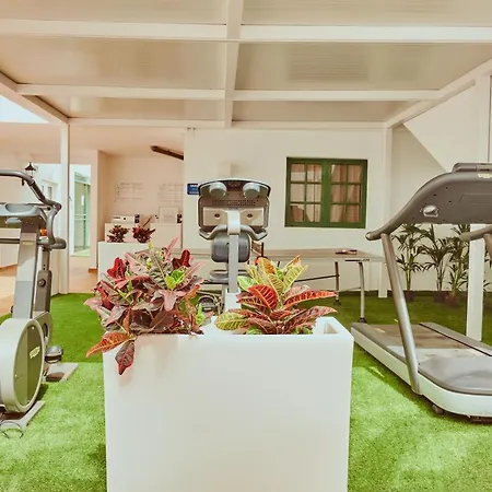 Aparthotel Gloria Izaro Club 4*