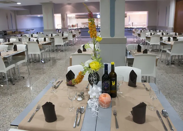 Apart-hotel Gloria Izaro Club