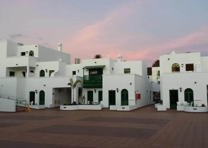 Apart-hotel Gloria Izaro Club