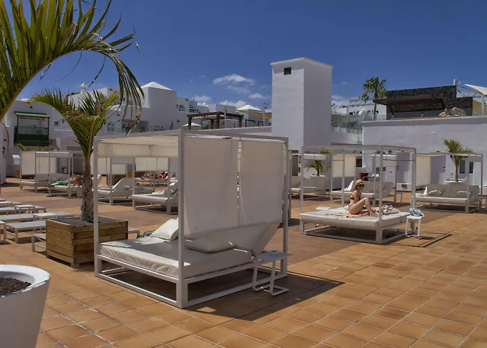 Gloria Izaro Club Puerto del Carmen (Lanzarote)