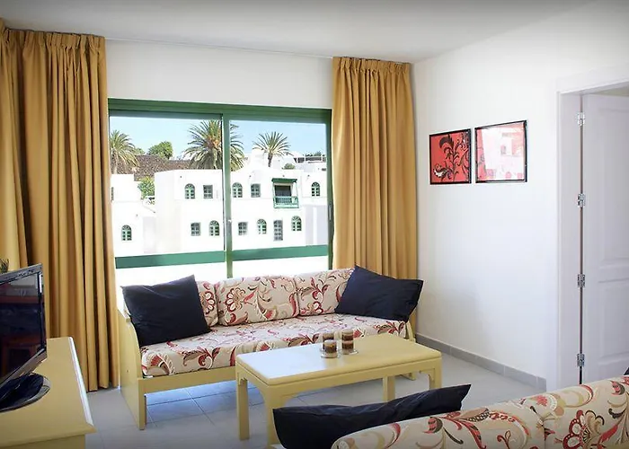 Hotel apartamentowy Gloria Izaro Club Puerto del Carmen (Lanzarote)