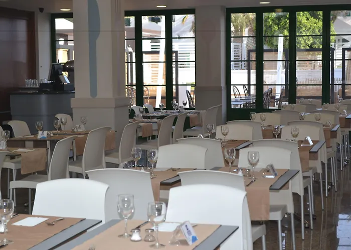 Apart Otel Gloria Izaro Club