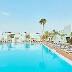 Gloria Izaro Club Puerto del Carmen (Lanzarote)