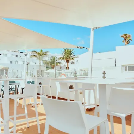 Gloria Izaro Club Puerto del Carmen (Lanzarote)