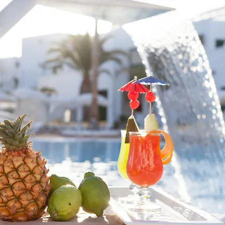 Gloria Izaro Club Puerto del Carmen (Lanzarote)