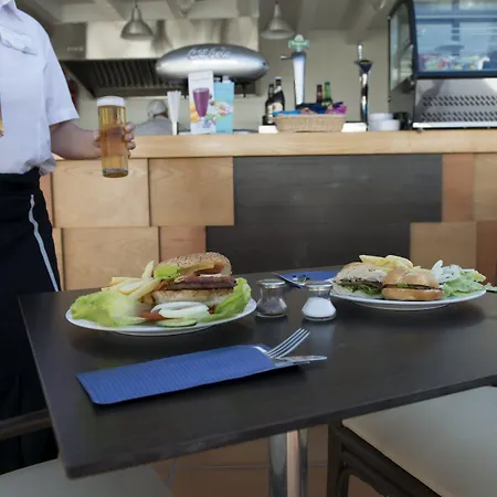 Gloria Izaro Club Aparthotel